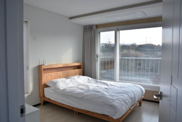 Jeju The Curve Bed and Breakfast