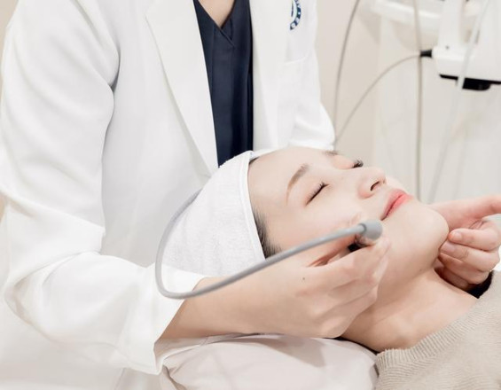 YONSEIRO CLINICㅣPetite Skin Procedures