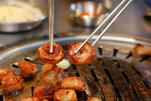 韓国焼肉店｜トントン（Tong Tong）