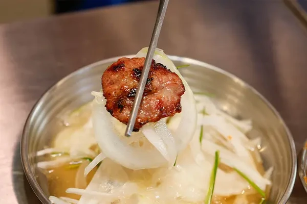 韓国焼肉店｜トントン（Tong Tong）