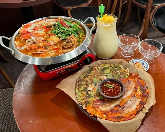 Yeonnamjumak 1987 | Yeonnam/Hongdae Pocha (Drinking Restaurant) 4 6K+