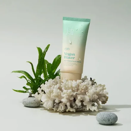 Labno ヴィーガン ウォーター スキントーンアップ サンクリーム SPF50+ PA++++