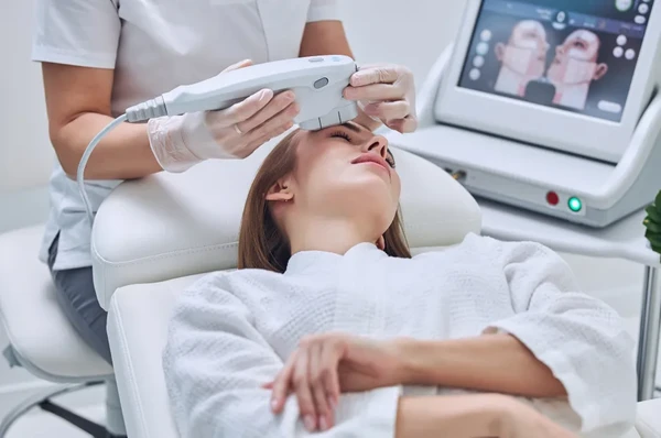 High-end Skin Clinic in Seoul | LE SHINE Clinic