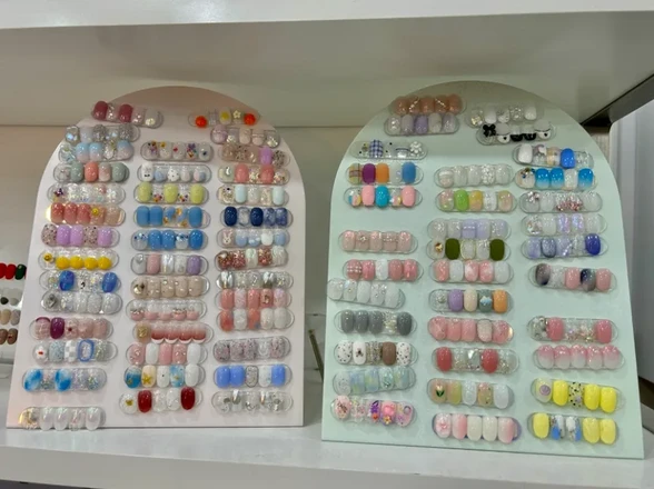 Oneulgwa Daleun Nail Hongdae