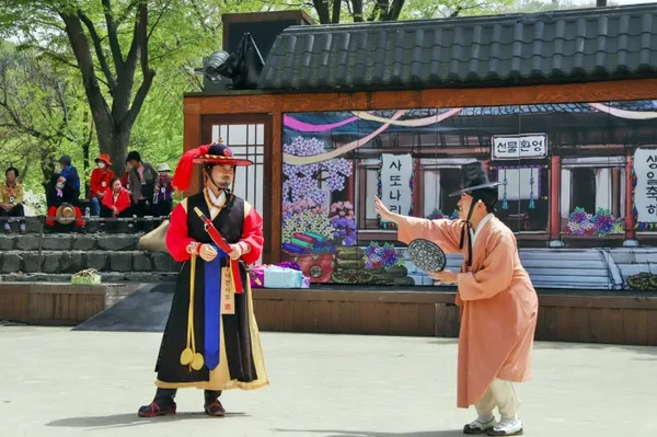 Gyeonggi 1-Day Tour for Foreigners – Suwon Hwaseong & Korean Folk Village