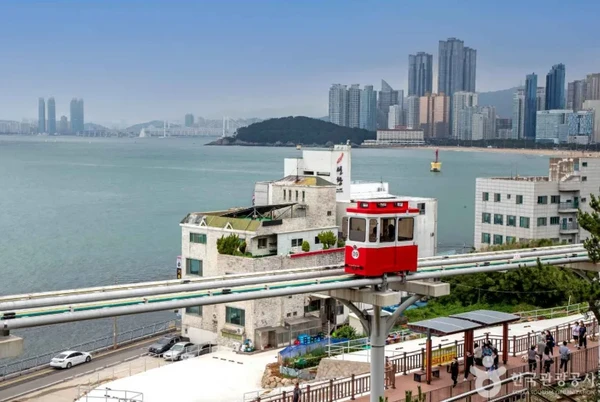 Blue Line Park Sky Capsule + Oryukdo + Huinnyeoul Culture Village + Gamcheon Day Tour | Busan Departure