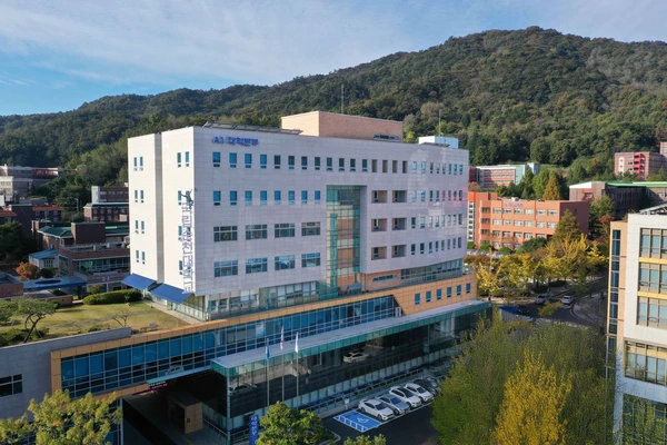 ★241129_통합국립대학교 의과대학 예비평가인증 신청_(최종배포용).jpg