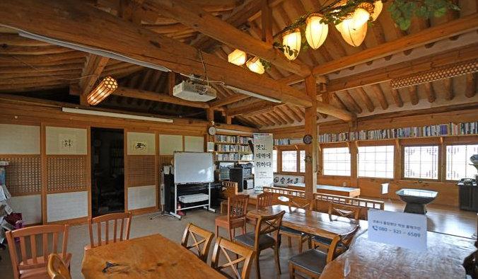 Central Region 2-Day Tour (Gongju · Jeonju · Gunsan) – Seoul Departure