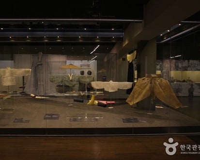 Seoul & Gyeonggi 2-Day Tour (Nami Island · Petite France · Dongdaemun · Gyeongbokgung · Myeongdong) – Seoul Departure