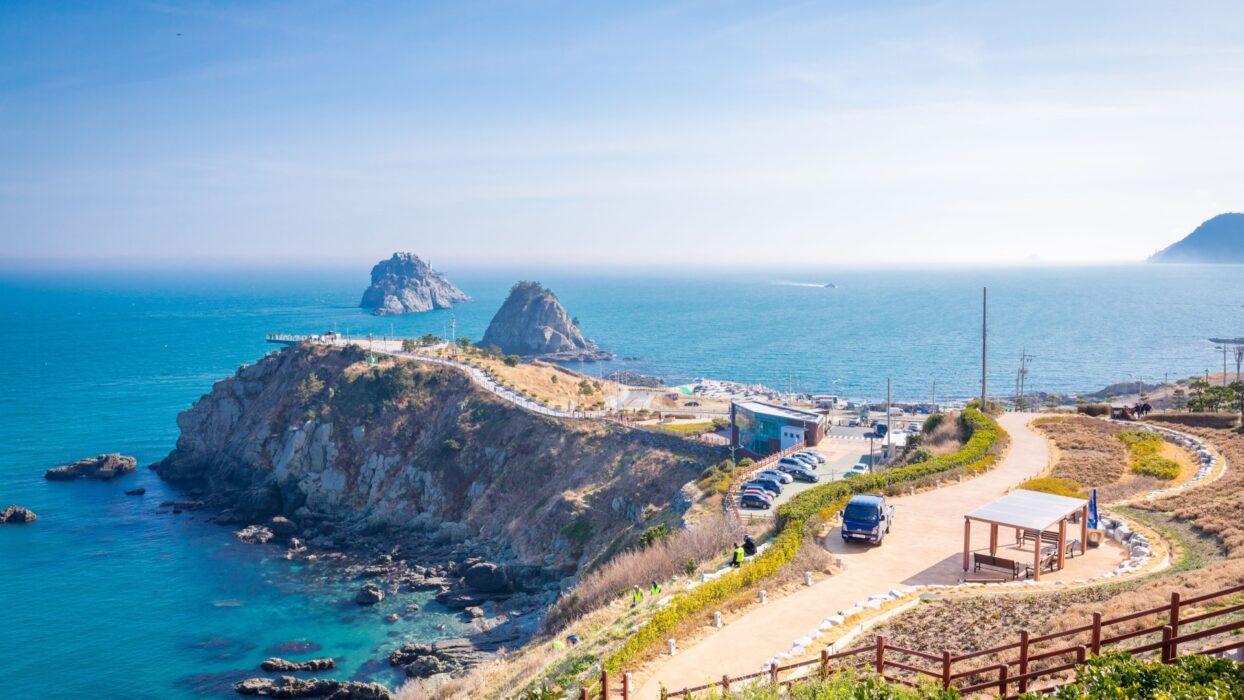 Korea East Coast 3-Day Tour (Yangyang · Samcheok · Busan) – Seoul Departure