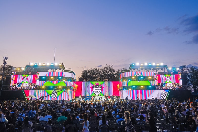 Foreigner Travel K-Pop Culture Experience 1 Day (Hongdae Street, K-Pop Dance Experience, Myeongdong Hiker Ground, Nanta Performance)