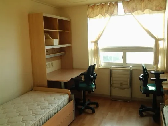 2-Person Room (Lake Hall)